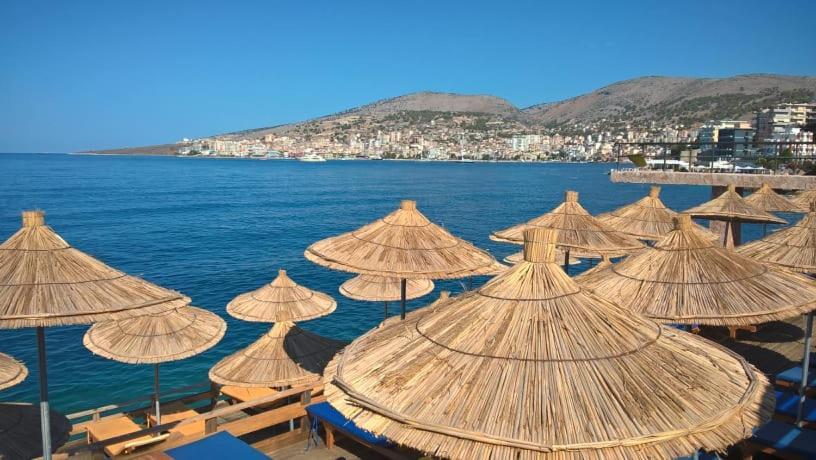 Super Star * Sarandë